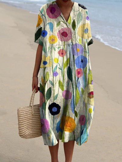Misaki | Dress with Lively Floral Pattern