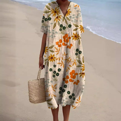 Misaki | Dress with Lively Floral Pattern