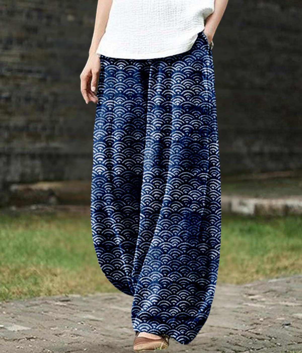 Lenny | Wave Print Wide-Leg Pants